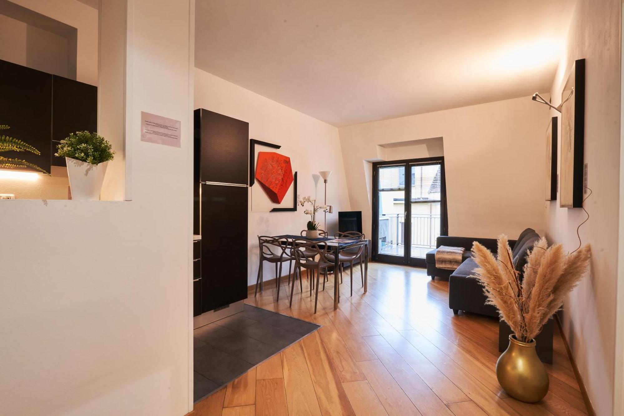 Gallery Suite The Turin Center Apartment 5 Floor, Free Garage, Big Terrace Buitenkant foto